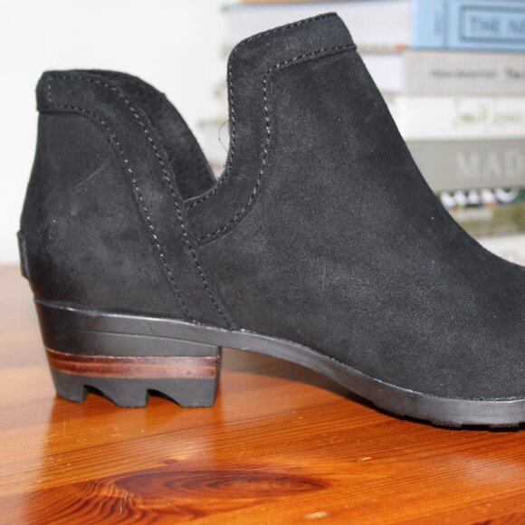 Sorel Lolla Black leather booties, women's size 7 - Picture 8 of 9